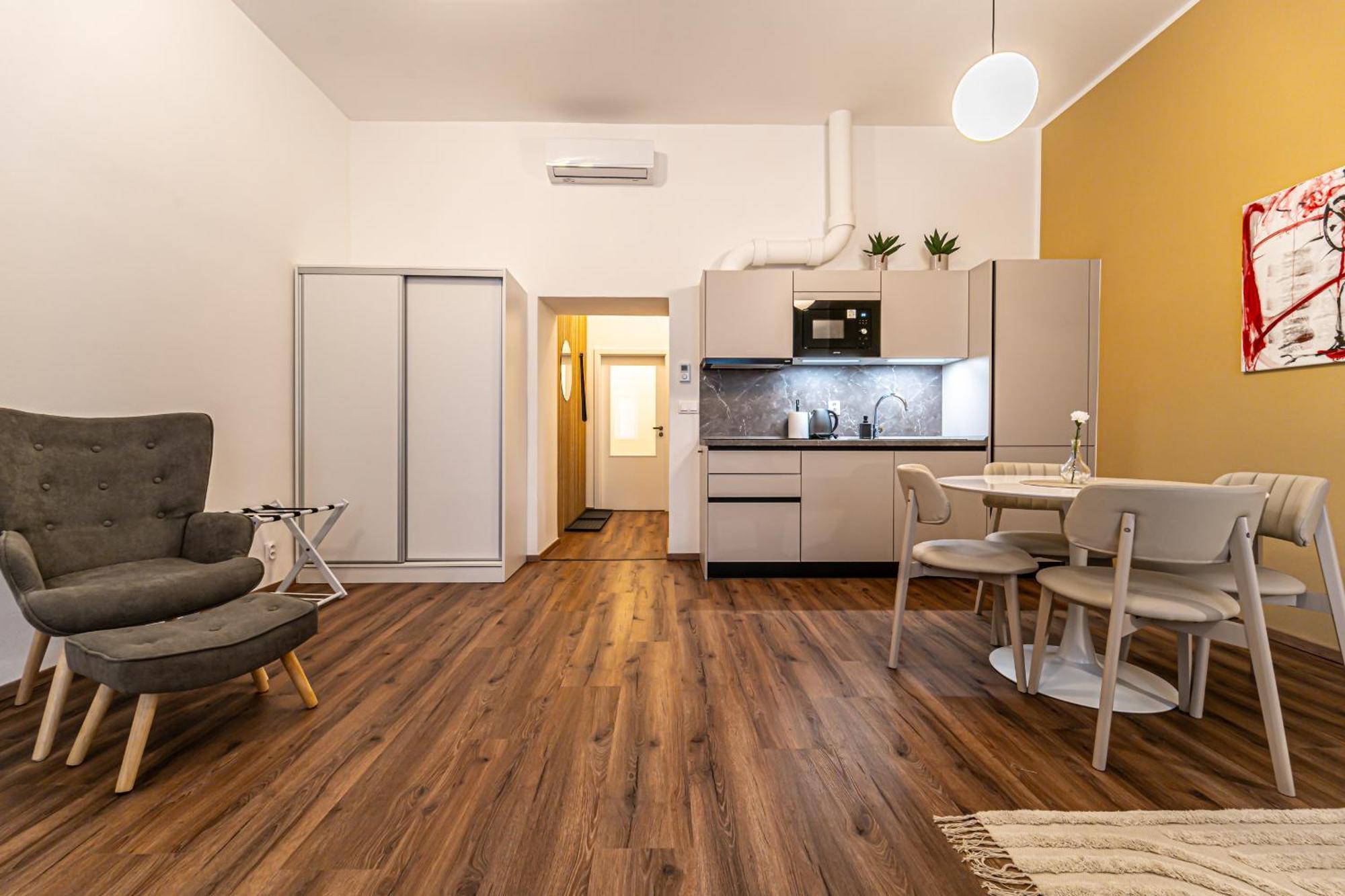 Design Apartments Luzanky ブルノ エクステリア 写真